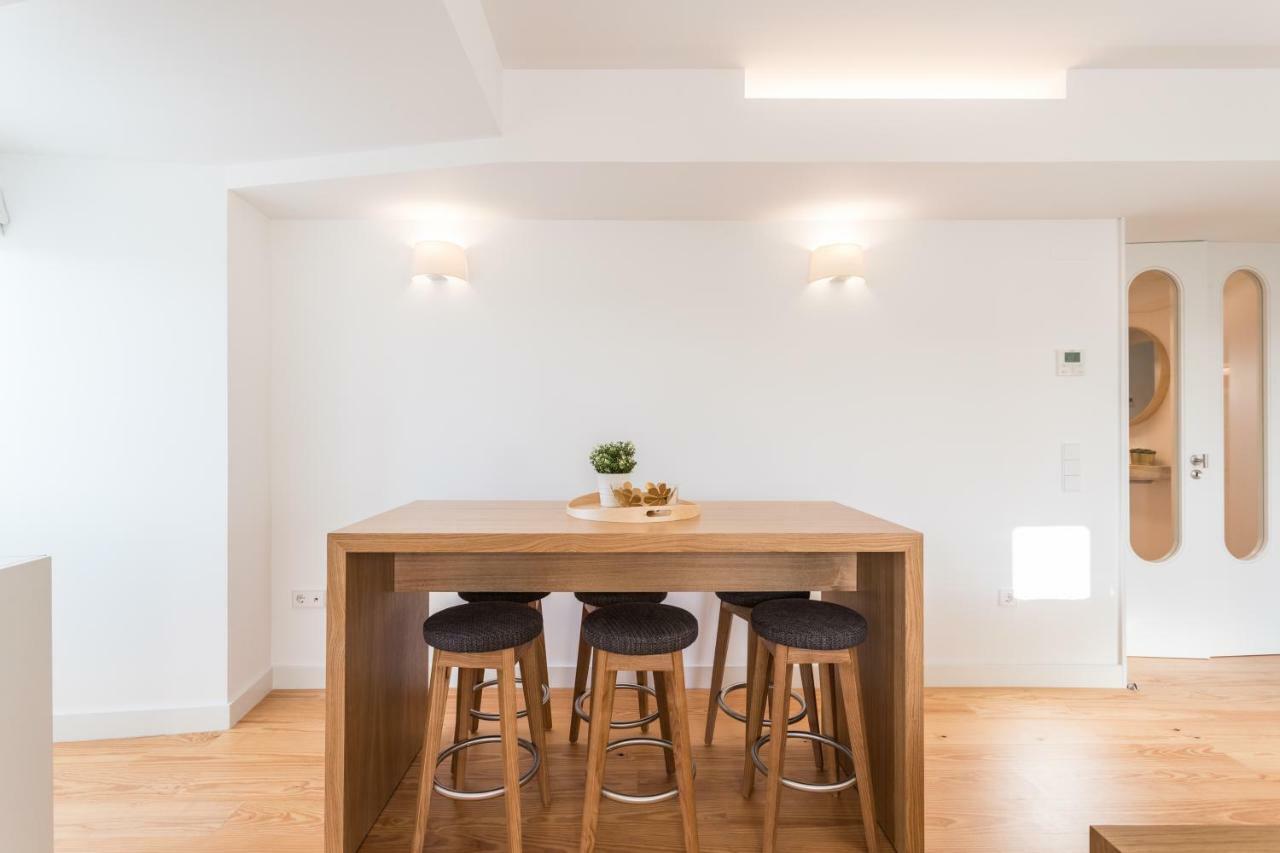 Flh Chiado Bright Apartment Lisbona Esterno foto