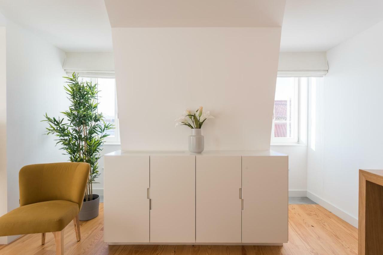 Flh Chiado Bright Apartment Lisbona Esterno foto