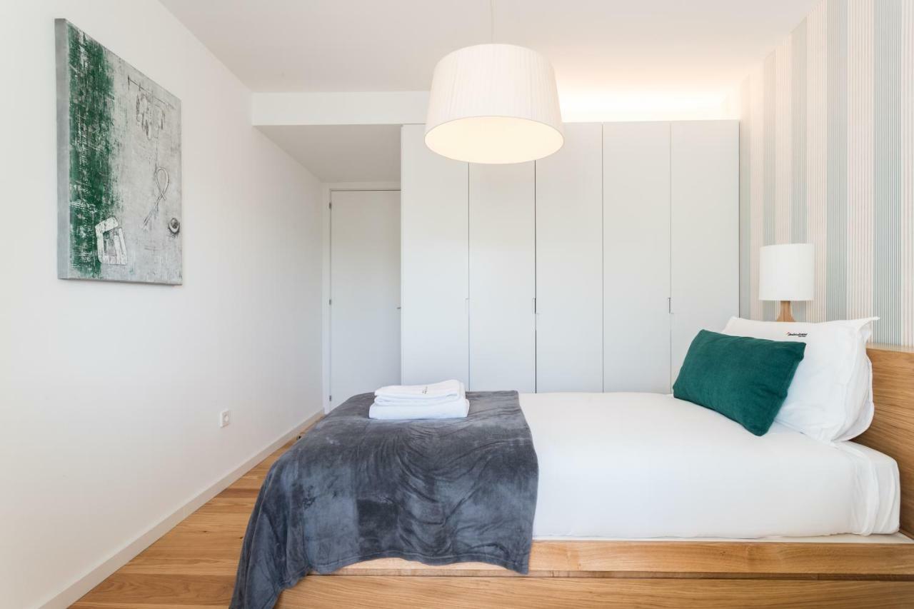 Flh Chiado Bright Apartment Lisbona Esterno foto