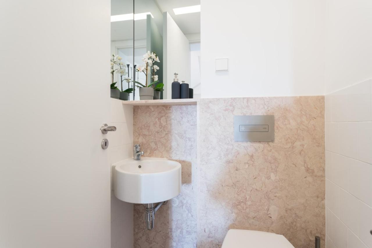Flh Chiado Bright Apartment Lisbona Esterno foto
